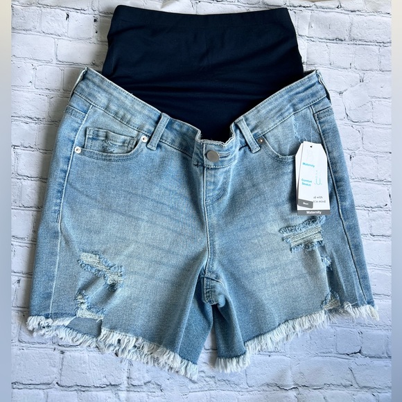 Time and Tru Pants - Time and Tru Light Wash Distressed Denim Maternity Shorts Size 4-6